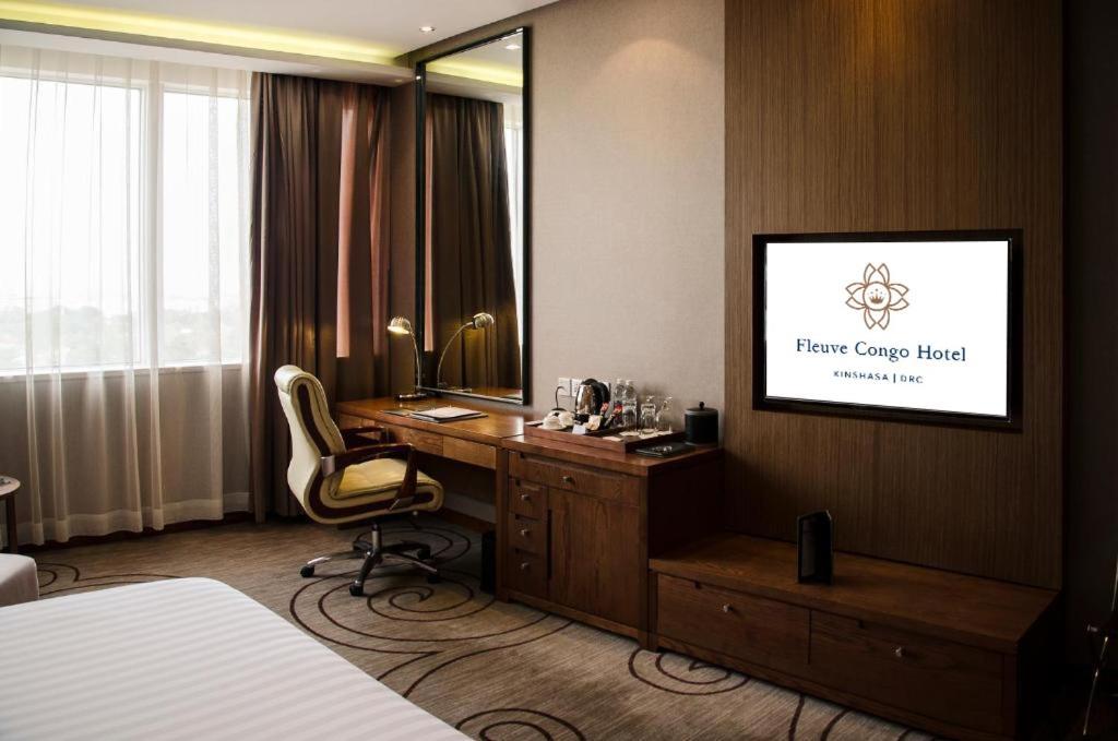 Fleuve Congo Hotel By Blazon Hotels キンシャサ エクステリア 写真