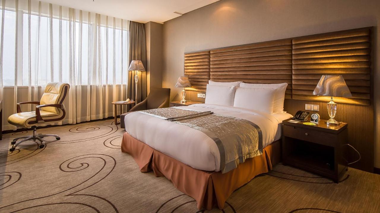 Fleuve Congo Hotel By Blazon Hotels キンシャサ エクステリア 写真