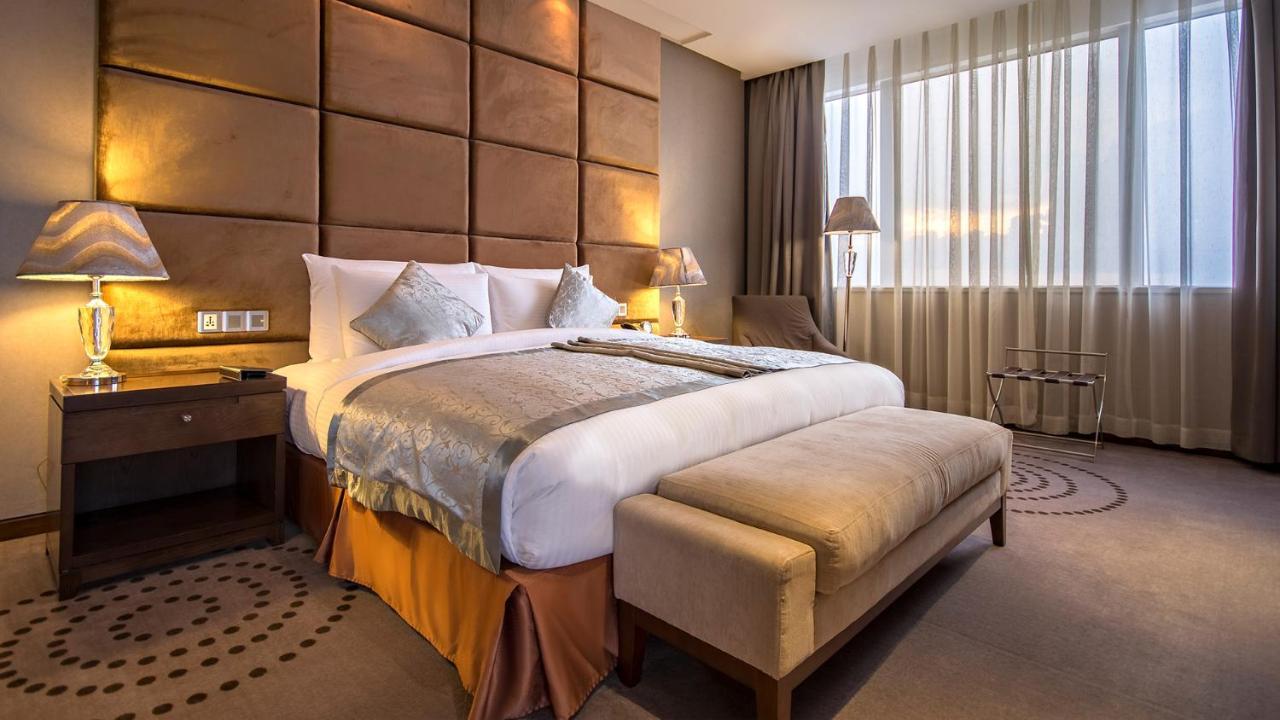 Fleuve Congo Hotel By Blazon Hotels キンシャサ エクステリア 写真