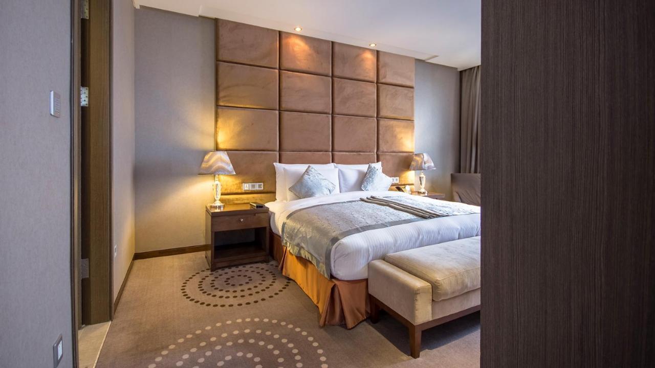 Fleuve Congo Hotel By Blazon Hotels キンシャサ エクステリア 写真