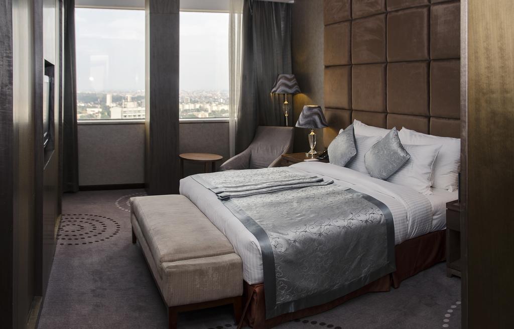 Fleuve Congo Hotel By Blazon Hotels キンシャサ エクステリア 写真