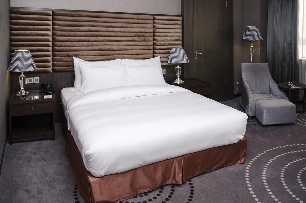 Fleuve Congo Hotel By Blazon Hotels キンシャサ エクステリア 写真