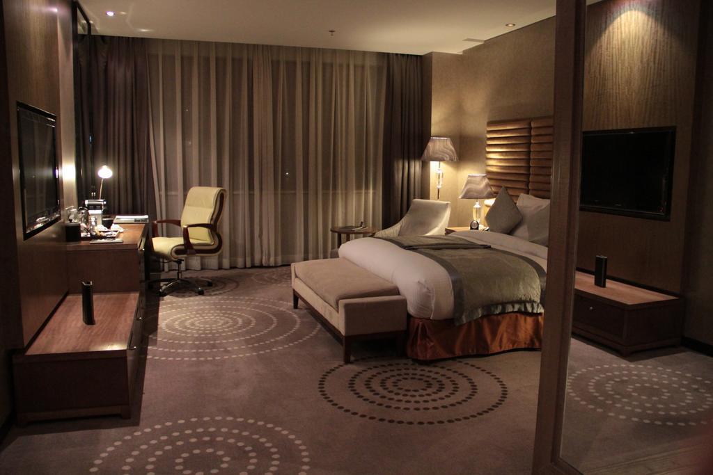 Fleuve Congo Hotel By Blazon Hotels キンシャサ エクステリア 写真